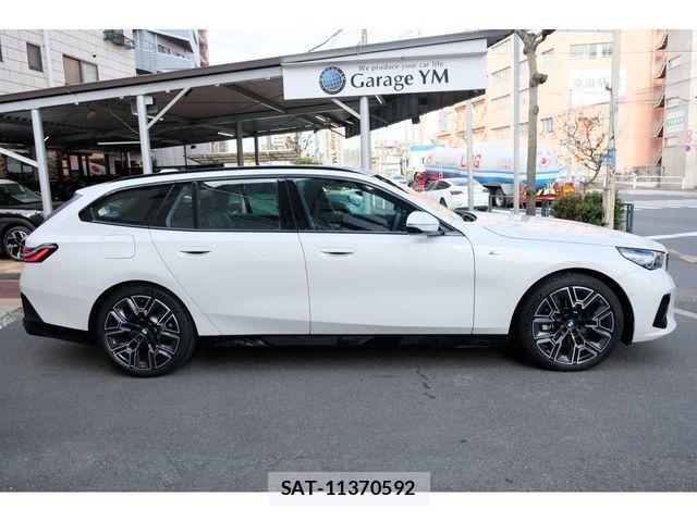 Bmw 5 SERIES 2025-04 1930996-6