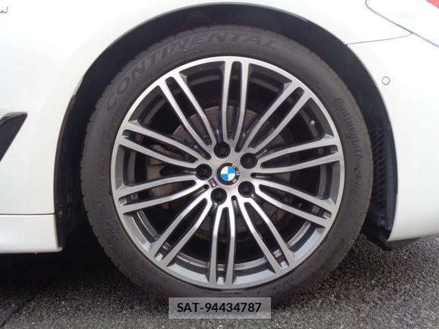 Bmw 5 SERIES 2019-06 3013443-11