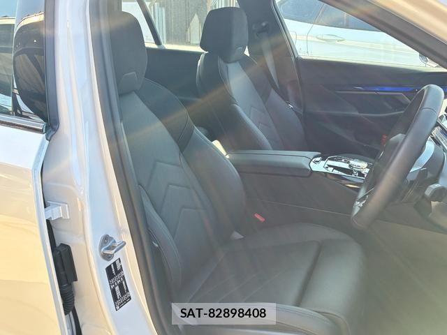 Bmw 5 SERIES 2025-11 6242415-13