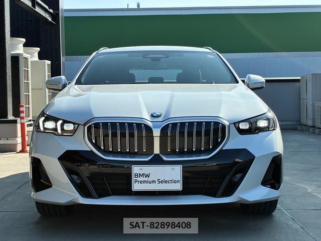 Bmw 5 SERIES 2025-11 6242415-3