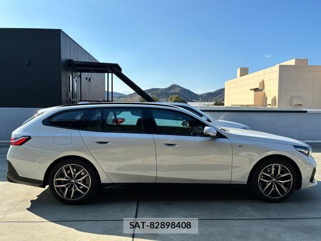 Bmw 5 SERIES 2025-11 6242415-6
