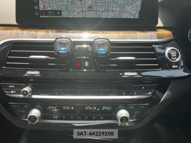 Bmw 5 SERIES 2017-06 7020098-29