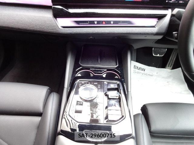 Bmw 5 SERIES 2025-04 7057668-21