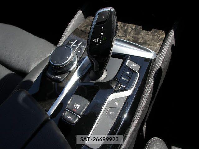 Bmw 5 SERIES 2017-09 7215341-13