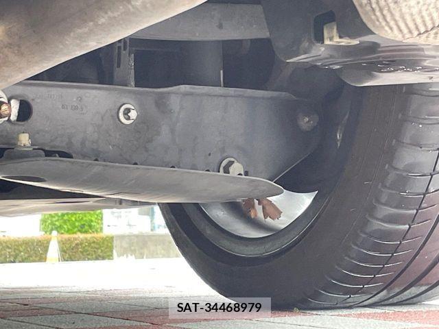 Bmw 5 SERIES 2018-06 7325942-19