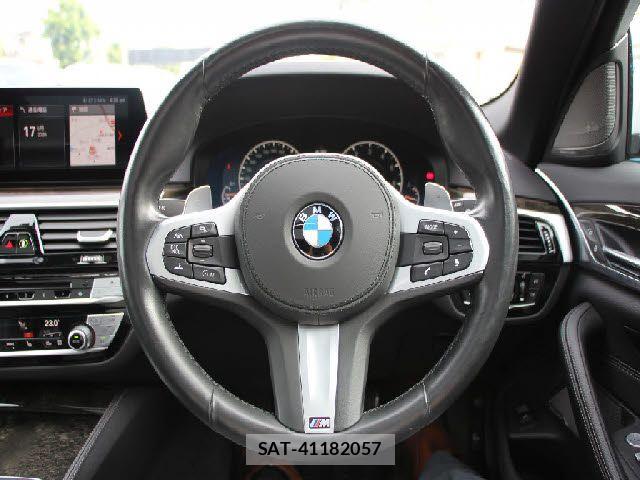 Bmw 5 SERIES 2019-08 7508245-6