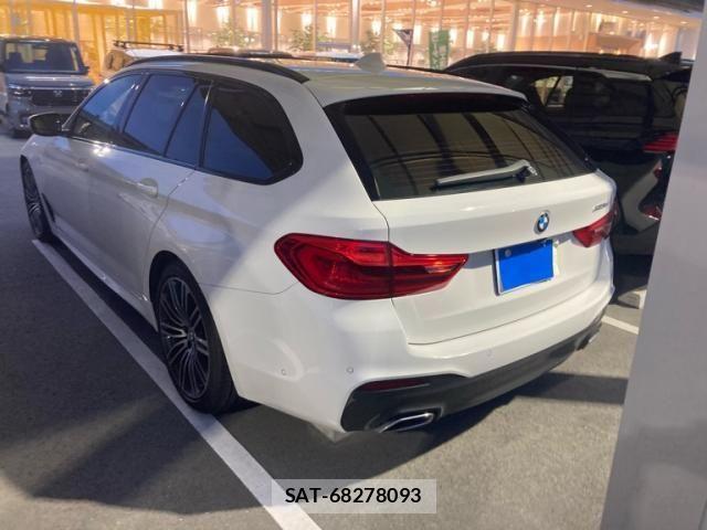 Bmw 5 SERIES 2020-04 7499702-3