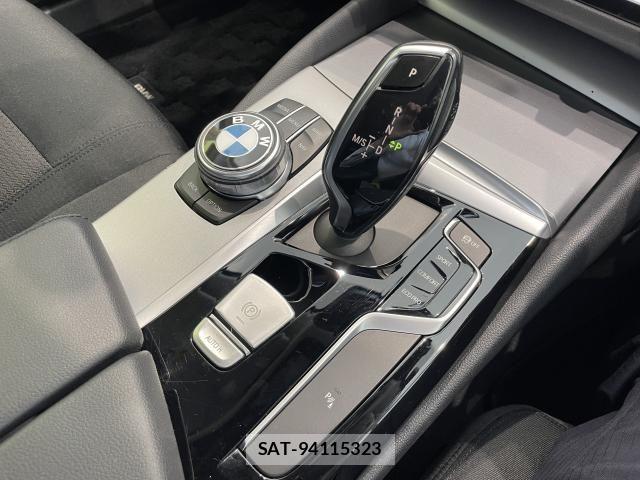 Bmw 5 SERIES 2018-05 7721418-12