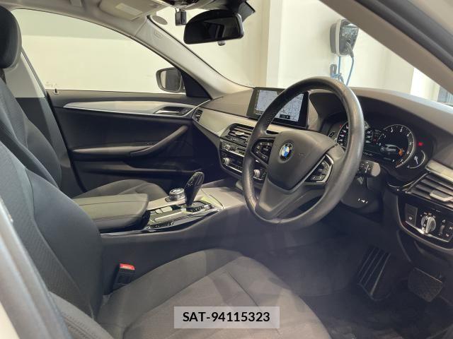 Bmw 5 SERIES 2018-05 7721418-7
