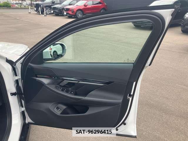 Bmw 5 SERIES 2025-03 7721414-8