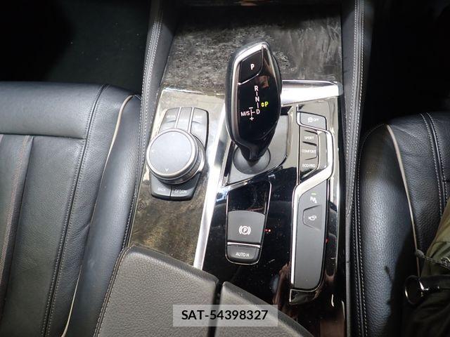 Bmw 5 SERIES 2019-06 7782947-16