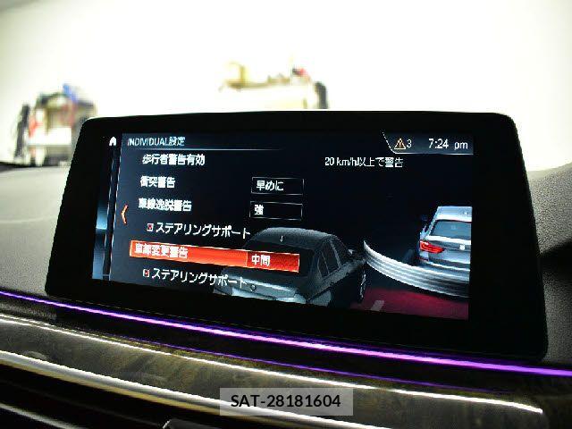 Bmw 5 SERIES 2018-05 8098258-11