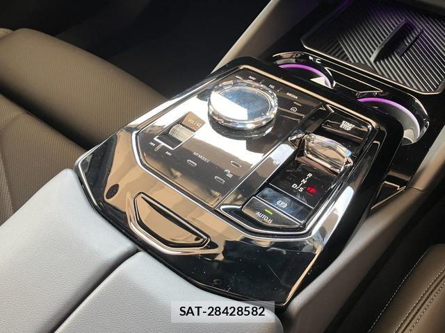 Bmw 5 SERIES 2025-09 8098255-21