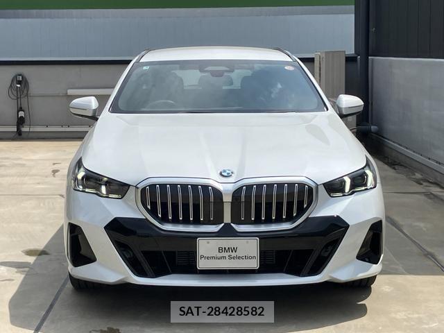 Bmw 5 SERIES 2025-09 8098255-3