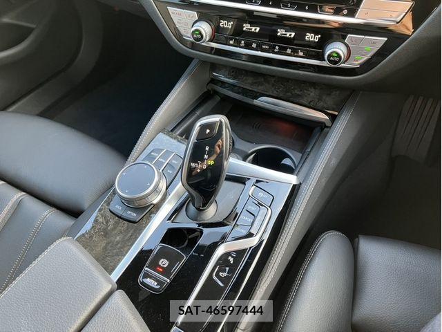 Bmw 5 SERIES 2021-03 8098256-9