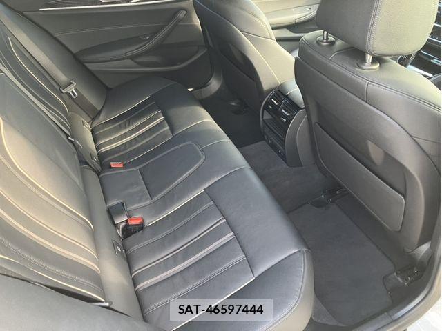 Bmw 5 SERIES 2021-03 8098256-11