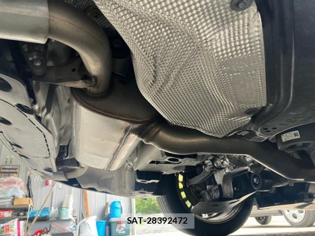 Bmw 5 SERIES 2018-03 8098257-9