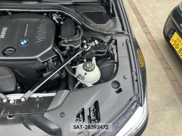 Bmw 5 SERIES 2018-03 8098257-11