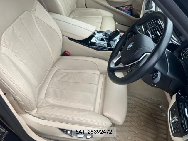 Bmw 5 SERIES 2018-03 8098257-15