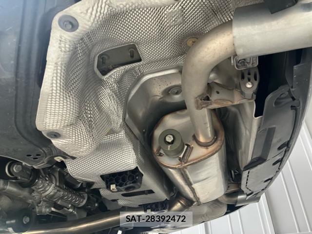 Bmw 5 SERIES 2018-03 8098257-8