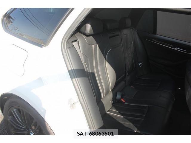 Bmw 5 SERIES 2018-06 8229041-14