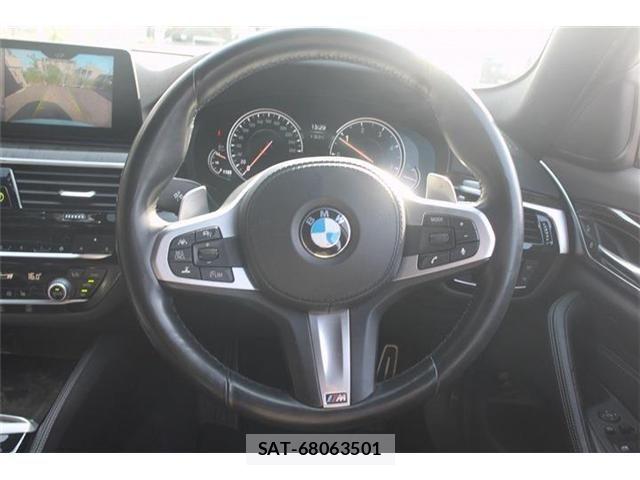 Bmw 5 SERIES 2018-06 8229041-15