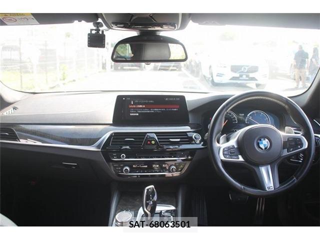 Bmw 5 SERIES 2018-06 8229041-16