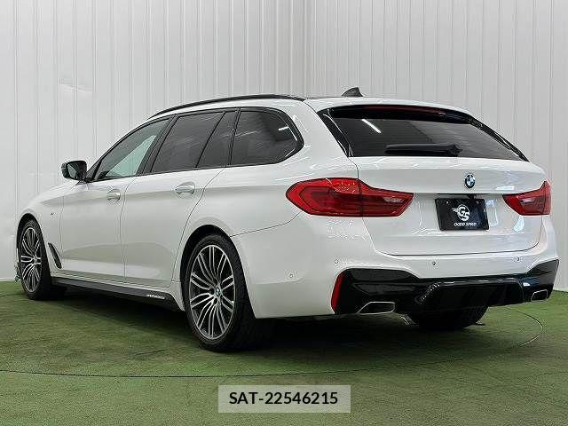 Bmw 5 SERIES 2017-08 8244708-16