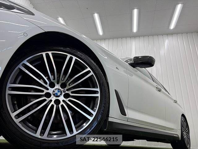 Bmw 5 SERIES 2017-08 8244708-18
