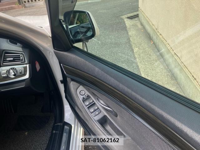 Bmw 5 SERIES 2013-06 8335069-6