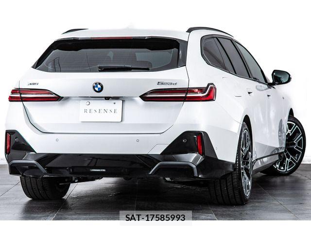 Bmw 5 SERIES 2025-08 8740880-1