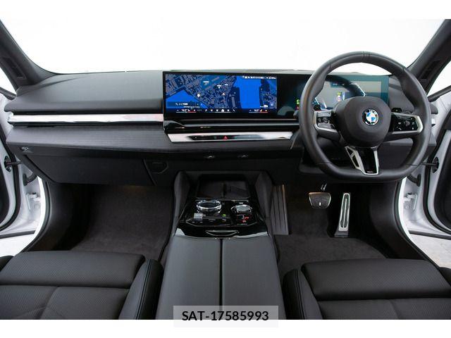 Bmw 5 SERIES 2025-08 8740880-2