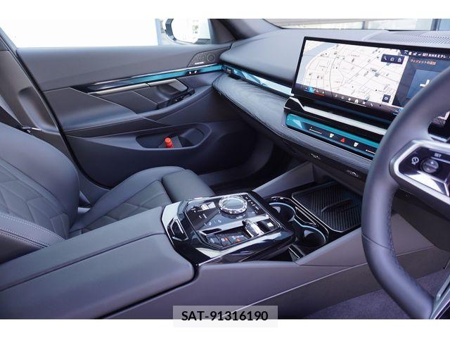 Bmw 5 SERIES 2026-04 8779621-9