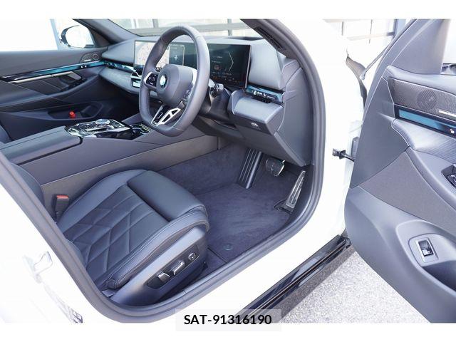 Bmw 5 SERIES 2026-04 8779621-10