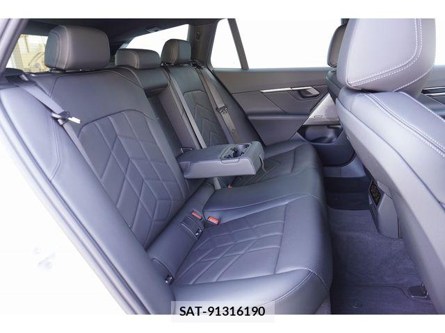 Bmw 5 SERIES 2026-04 8779621-11