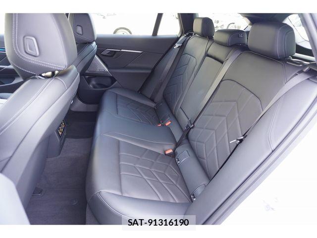 Bmw 5 SERIES 2026-04 8779621-12