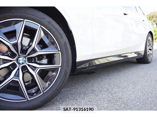 Bmw 5 SERIES 2026-04 8779621-2