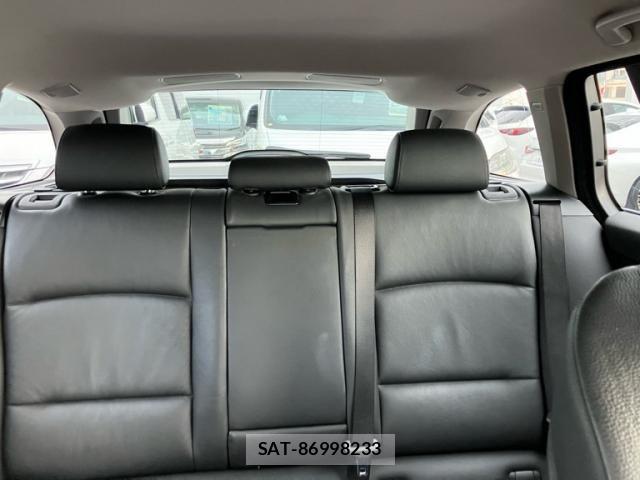 Bmw 5 SERIES 2012-06 8878869-23