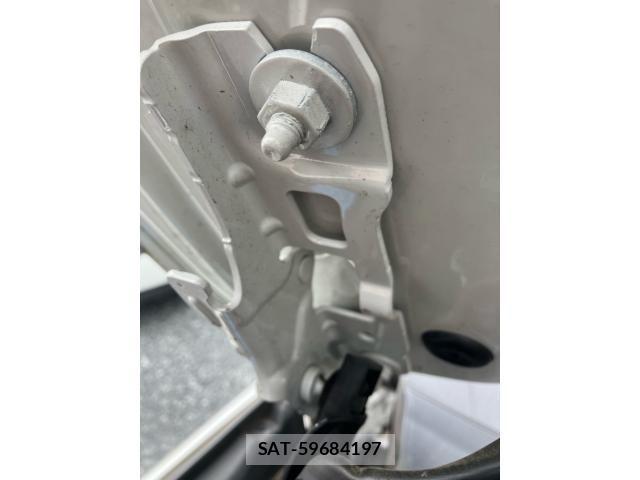 Bmw 5 SERIES 2020-04 8878866-12