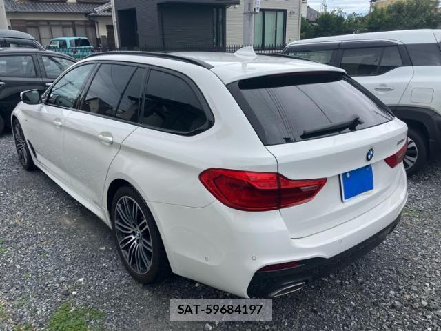 Bmw 5 SERIES 2020-04 8878866-1