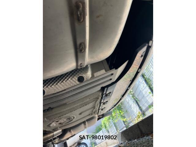 Bmw 6 SERIES 2013-05 8158049-10