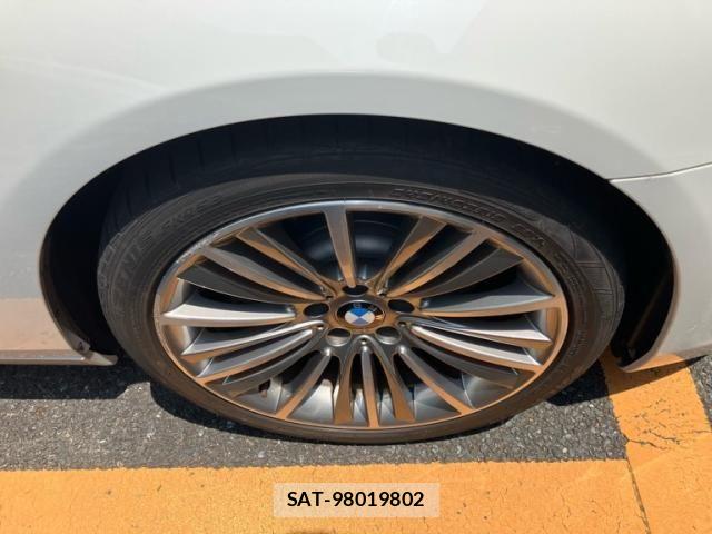 Bmw 6 SERIES 2013-05 8158049-5