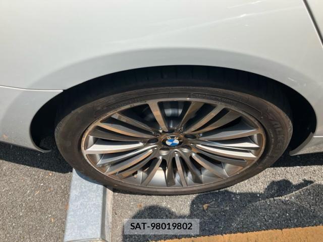 Bmw 6 SERIES 2013-05 8158049-6