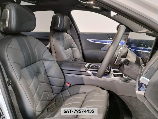 Bmw 7 SERIES 2023-04 1845843-13