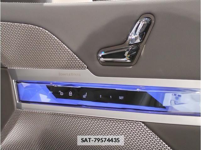 Bmw 7 SERIES 2023-04 1845843-21