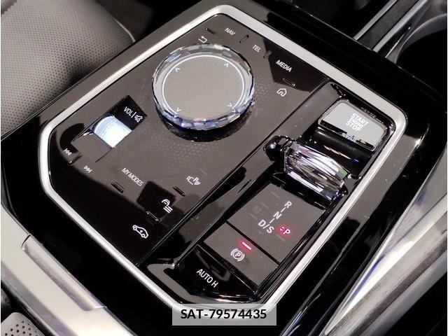 Bmw 7 SERIES 2023-04 1845843-24