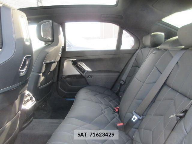 Bmw 7 SERIES 2025-06 2660797-9