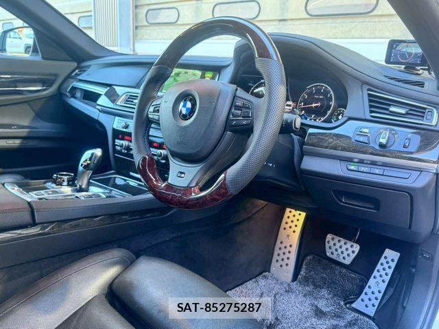 Bmw 7 SERIES 2013-03 4320835-9