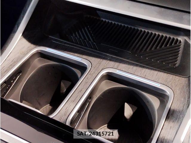 Bmw 7 SERIES 2023-04 7325945-24