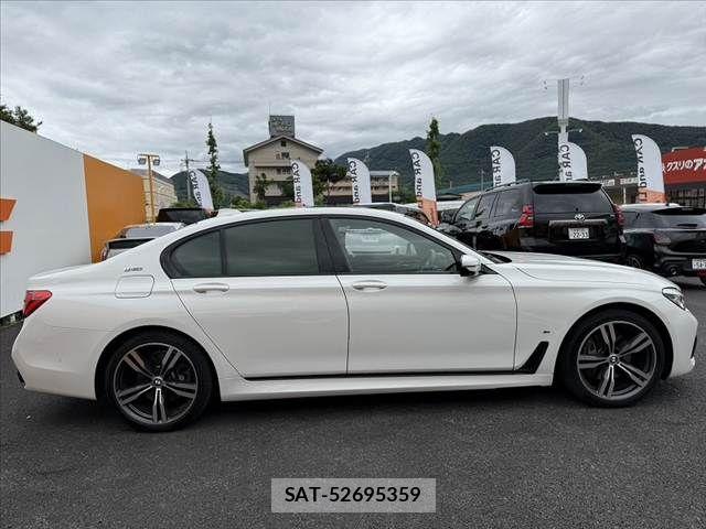 Bmw 7 SERIES 2017-09 7453197-11